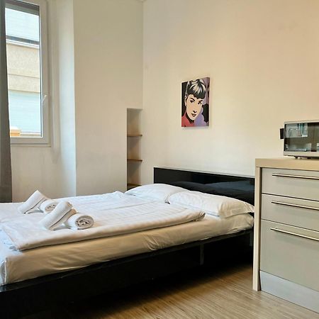 Guesthouse University By Lr - Self Check In Лугано Екстериор снимка