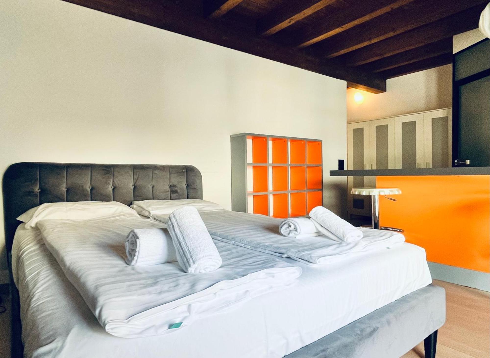 Guesthouse University By Lr - Self Check In Лугано Екстериор снимка