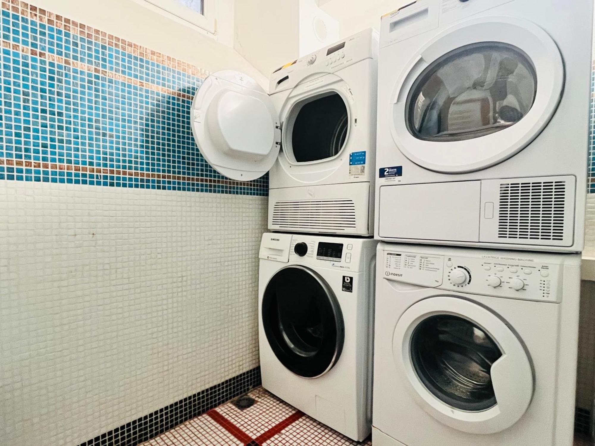 Guesthouse University By Lr - Self Check In Лугано Екстериор снимка