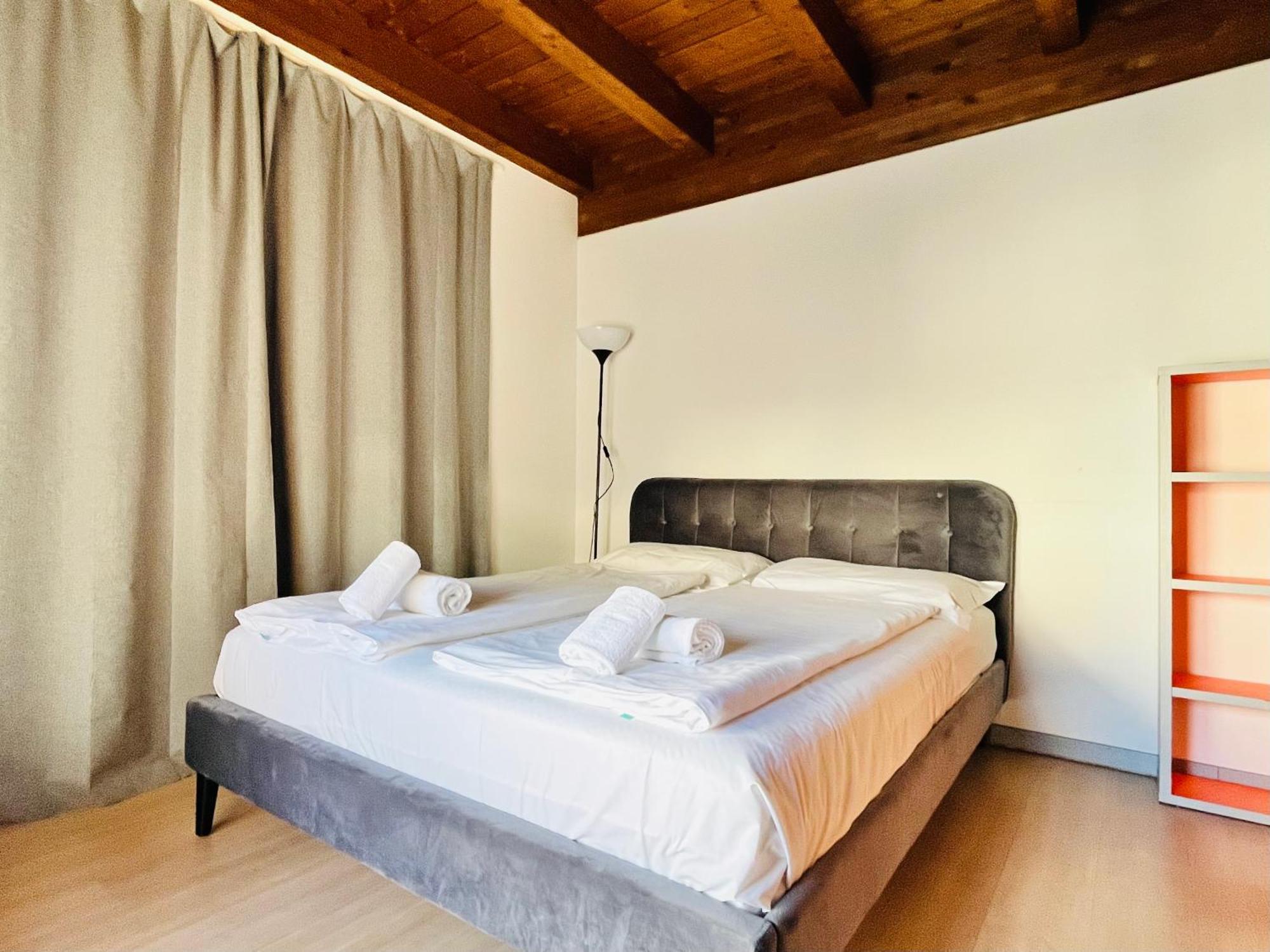 Guesthouse University By Lr - Self Check In Лугано Екстериор снимка