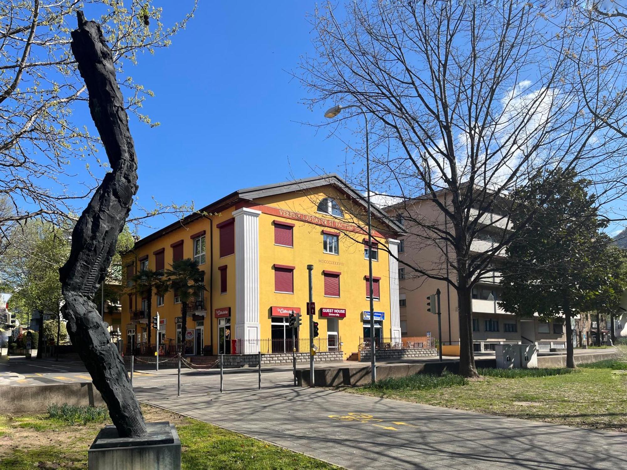 Guesthouse University By Lr - Self Check In Лугано Екстериор снимка