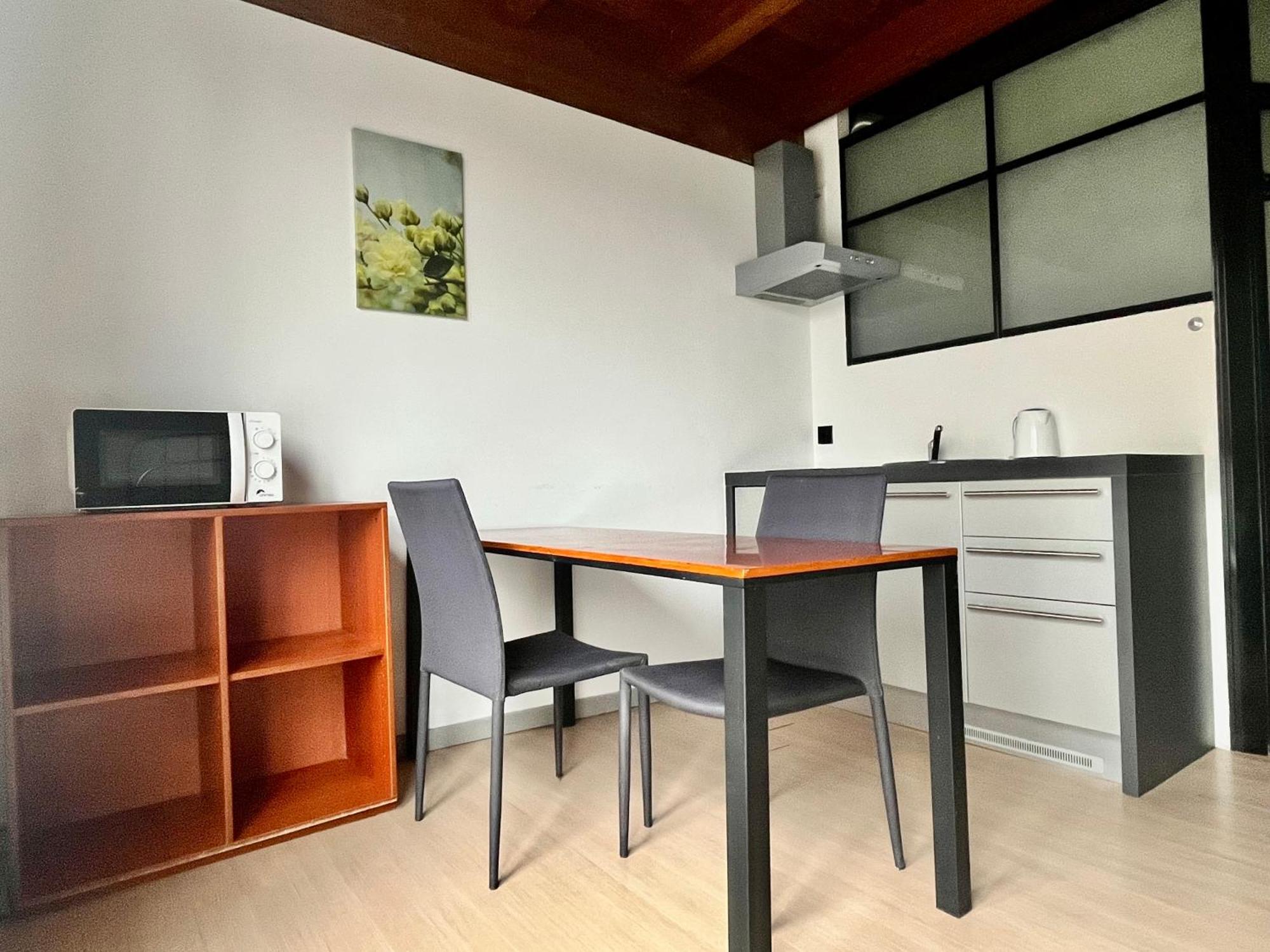Guesthouse University By Lr - Self Check In Лугано Екстериор снимка